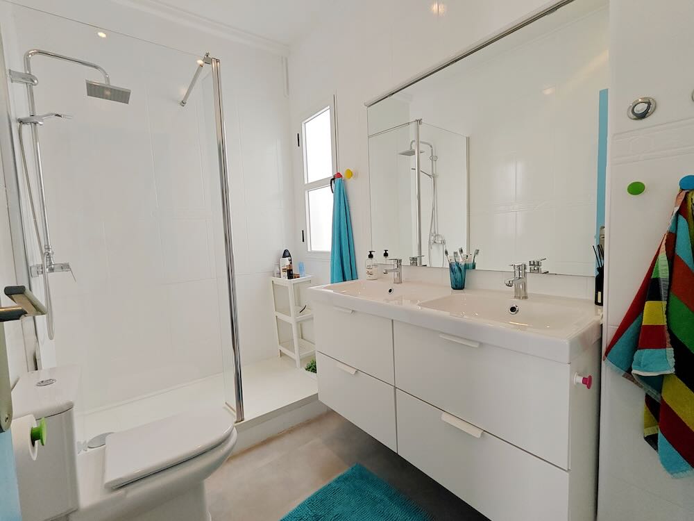 Property 2498 - Image 16